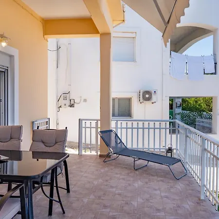Anna House Apartamento Panteli