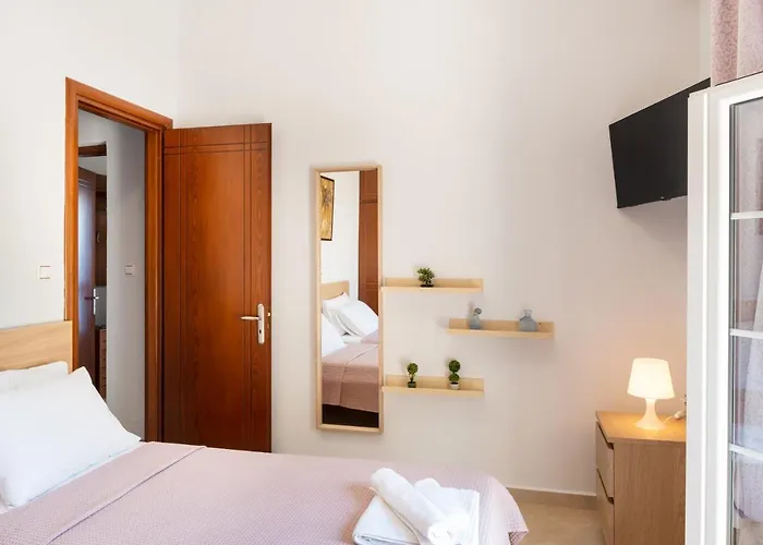 Daire Anna House Panteli